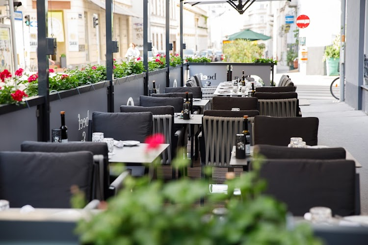 beef & glory. Steakerei GmbH