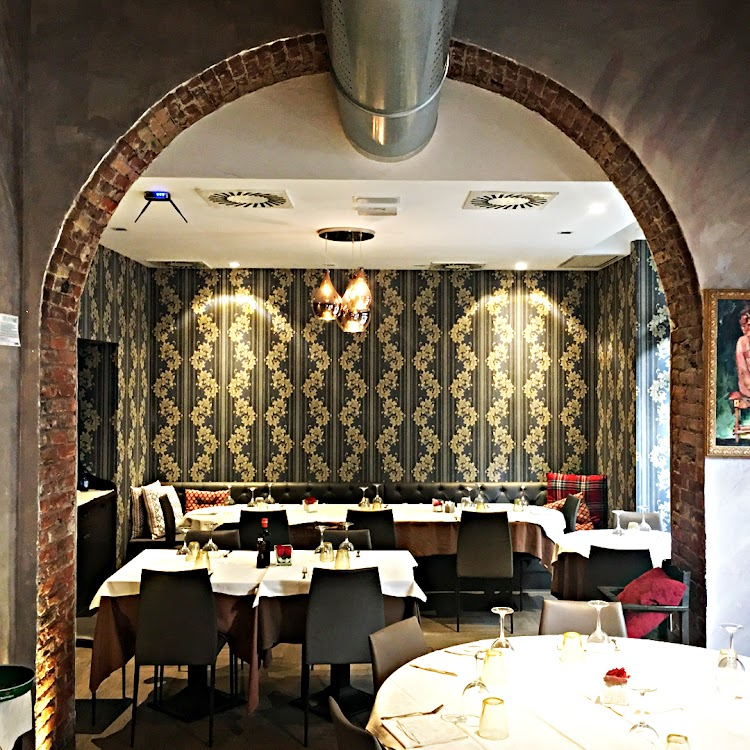 Ristorante PANE e TULIPANI con Pizzeria