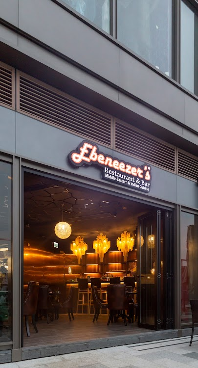 Ebeneezer's Restaurant & Bar (Tung Chung)