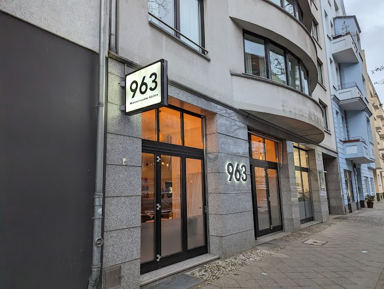 963