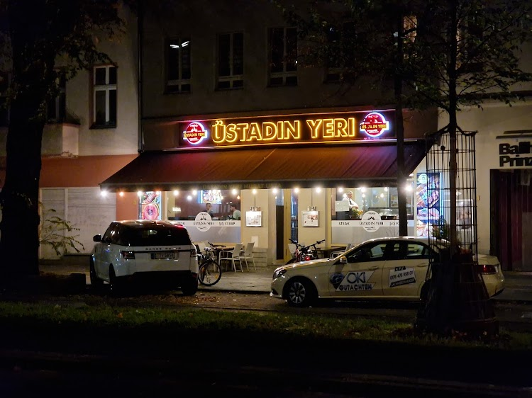 Üstadın Yeri