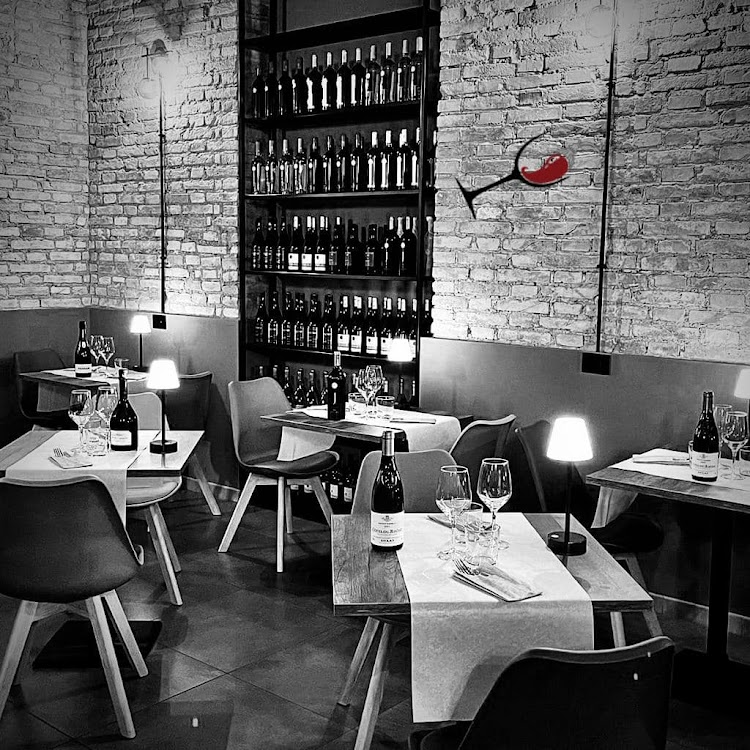 Vino & Peperoncino Ristorante Bistrot | Food & Wine