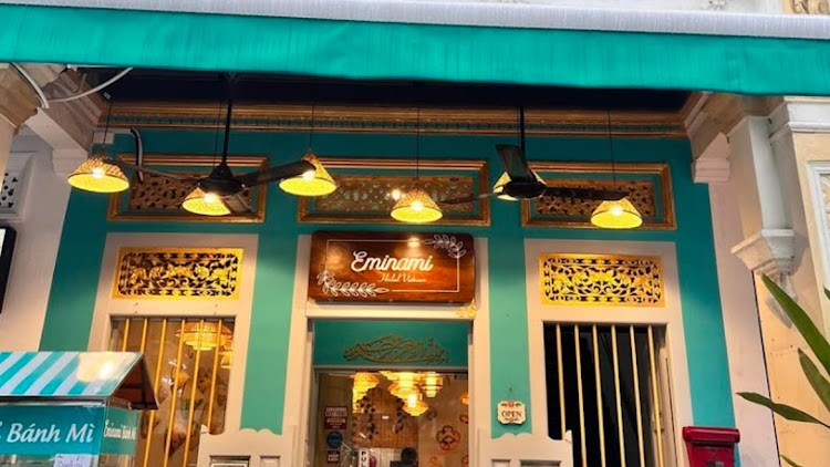 Bistro Eminami Halal Vietnam