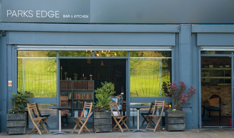 Park's Edge Bar and Kitchen