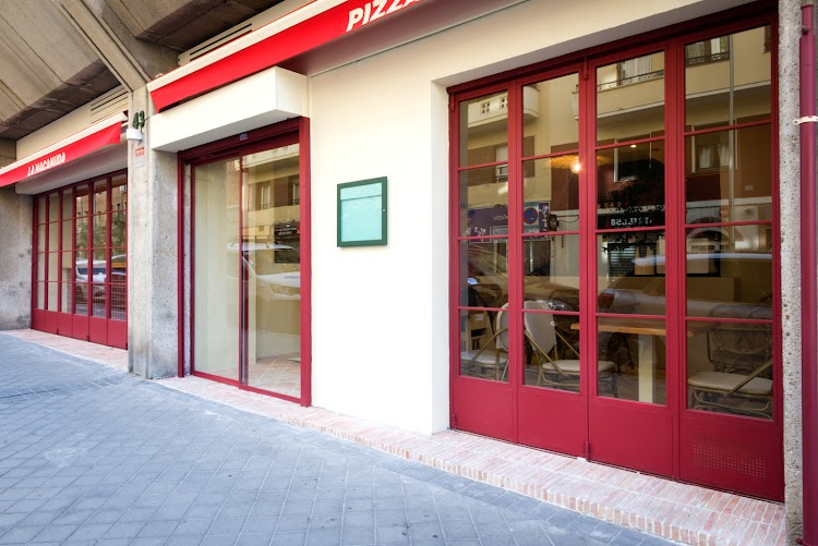 La Macanuda - Pizzería Napoletana
